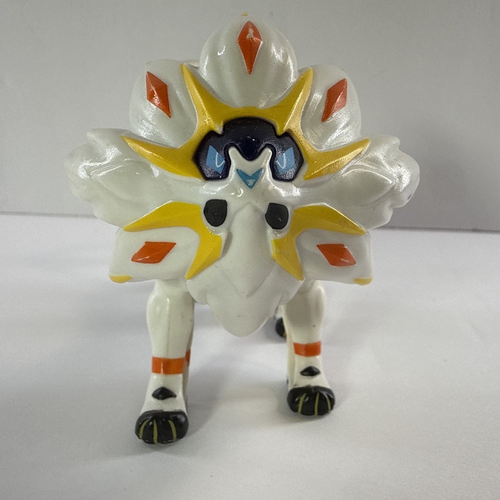 Pokemon Action Figure Solgaleo Rare Collectible 2016 2" Sun & Moon Legendary Pvc - Picture 2 of 7